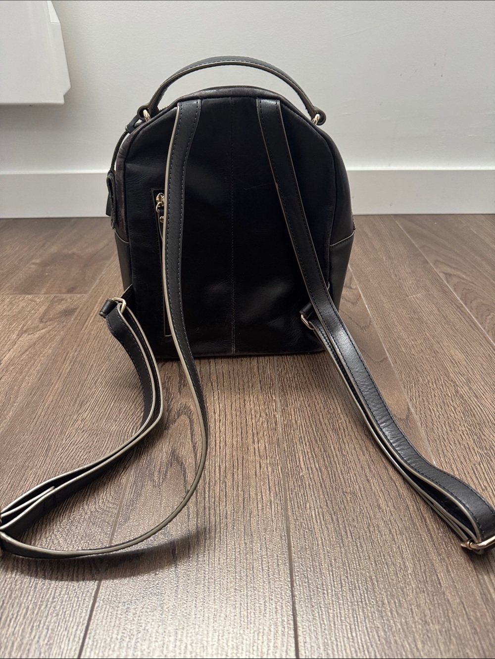 Black Leather Compact Backpack - Picture 2 of 5